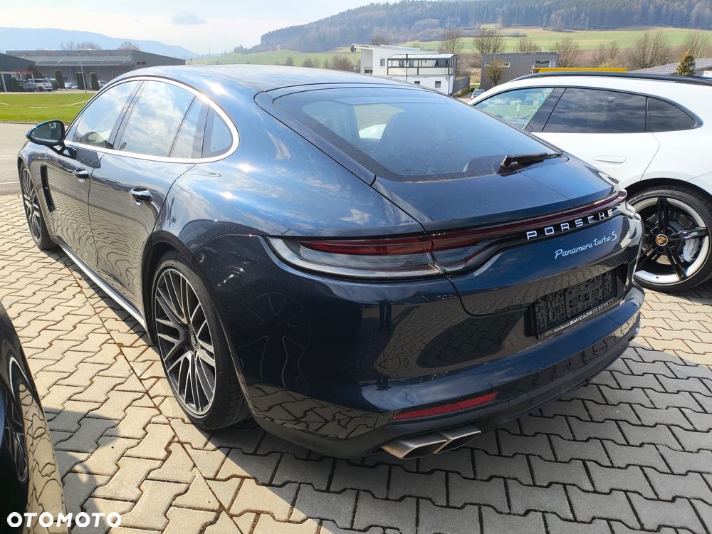 Porsche Panamera Turbo S - 28