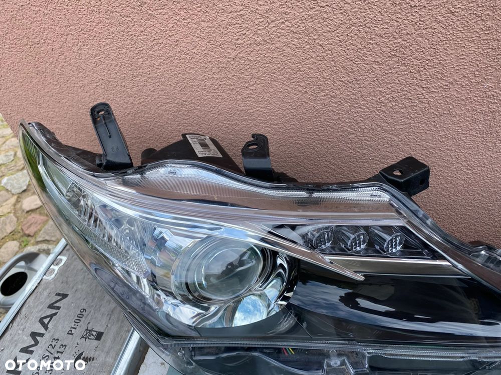 lampy toyota auris II przed liftem komplet eu całe - 6
