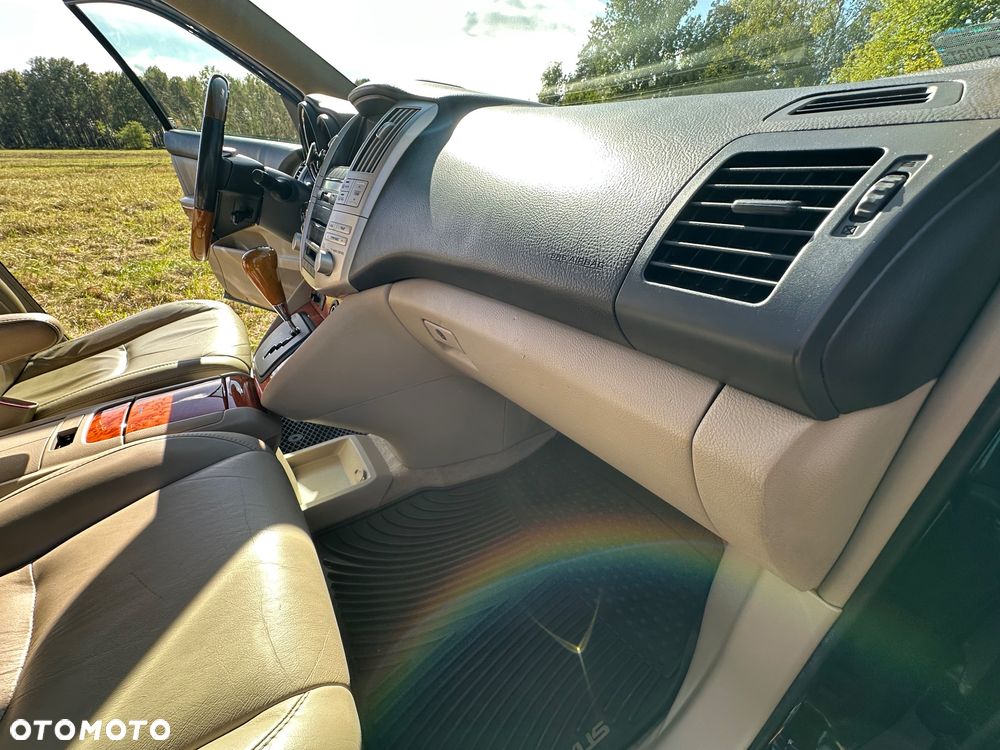 Lexus RX - 23