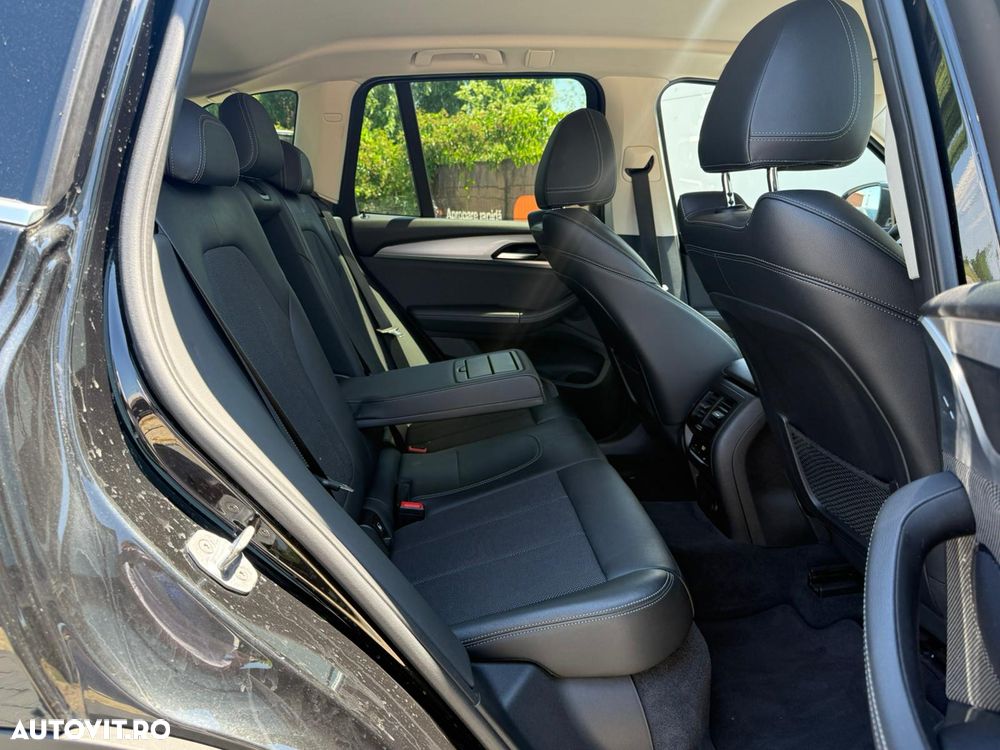 BMW X3 xDrive20i Aut. xLine - 17