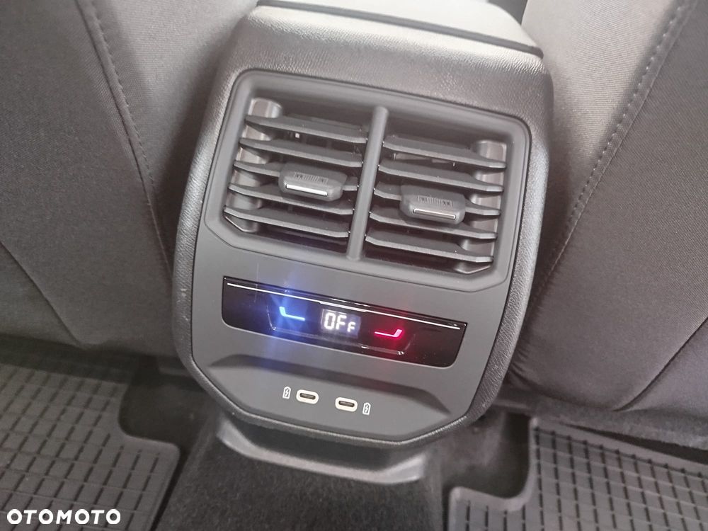 Seat Leon 2.0 TDI Road Edition - 13