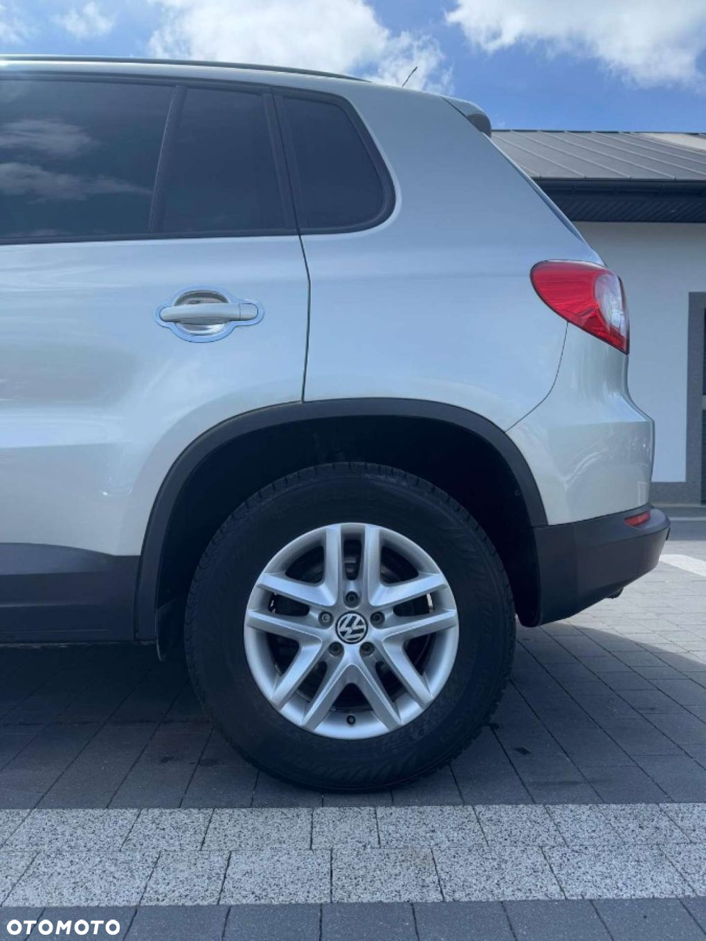 Volkswagen Tiguan - 17