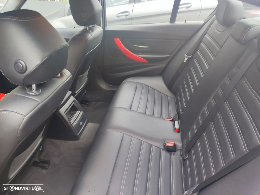 BMW 320 d Auto - 3