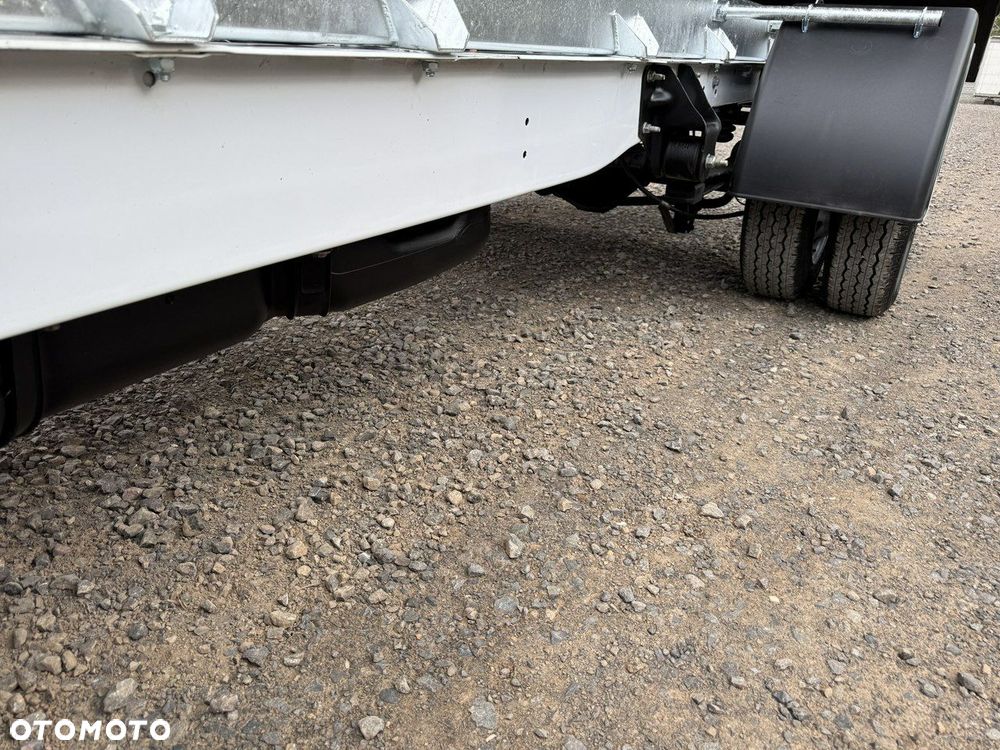 Ford Transit - 25
