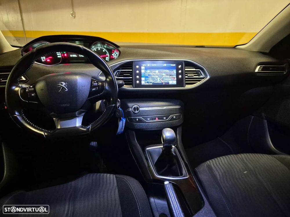 Peugeot 308 SW BlueHDi 120 Stop & Start Style - 29