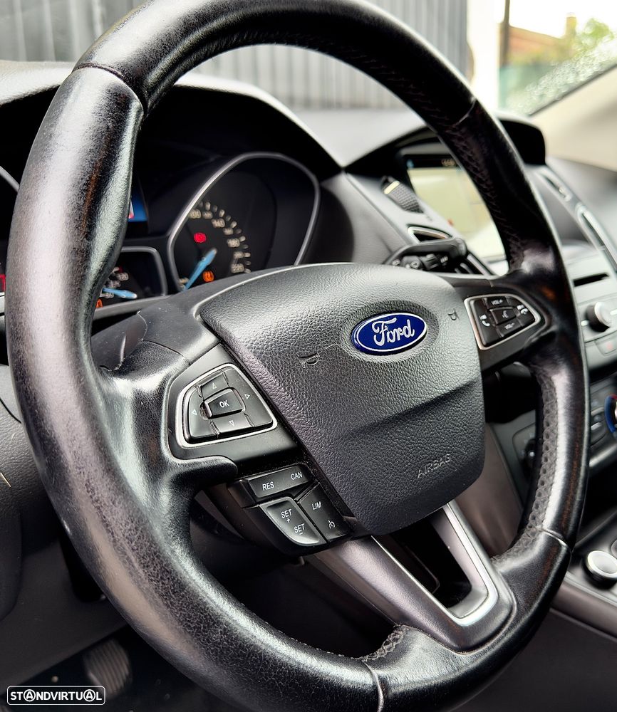 Ford Focus SW 1.5 TDCi EcoBlue Business - 11