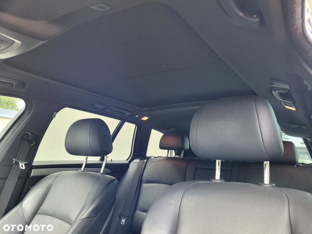 BMW Seria 5 530d xDrive Sport-Aut Luxury Line - 24