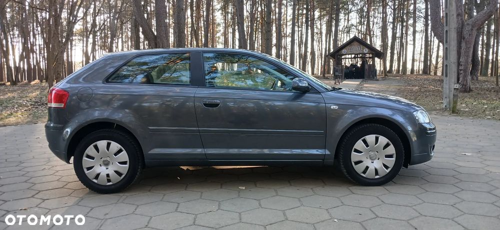 Audi A3 3-drzwiowe 1.6 Attraction - 7