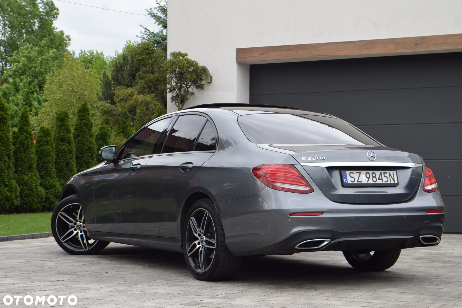 Mercedes-Benz Klasa E 220 d 9G-TRONIC - 5