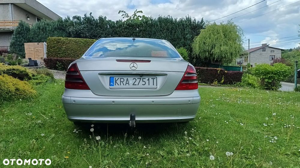 Mercedes-Benz Klasa E - 7