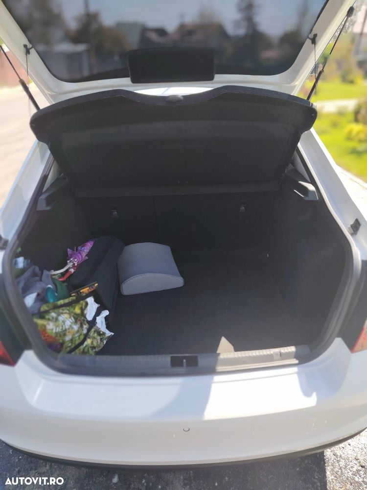 Skoda RAPID 1.4 TDI Active DSG - 7