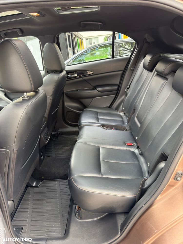 Mitsubishi Eclipse-Cross - 19