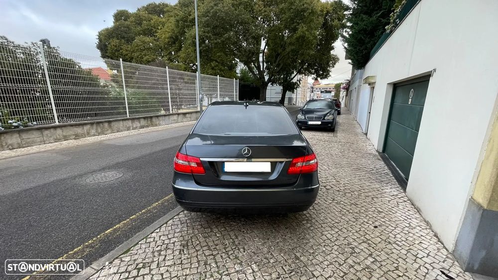 Mercedes-Benz E 220 CDI DPF BlueEFFICIENCY 7G-TRONIC Avantgarde - 6