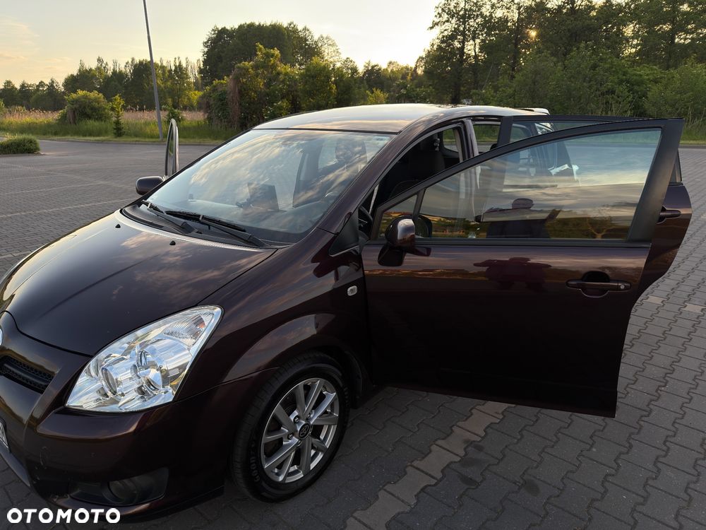 Toyota Corolla Verso 1.8 Premium + 7os MM - 1