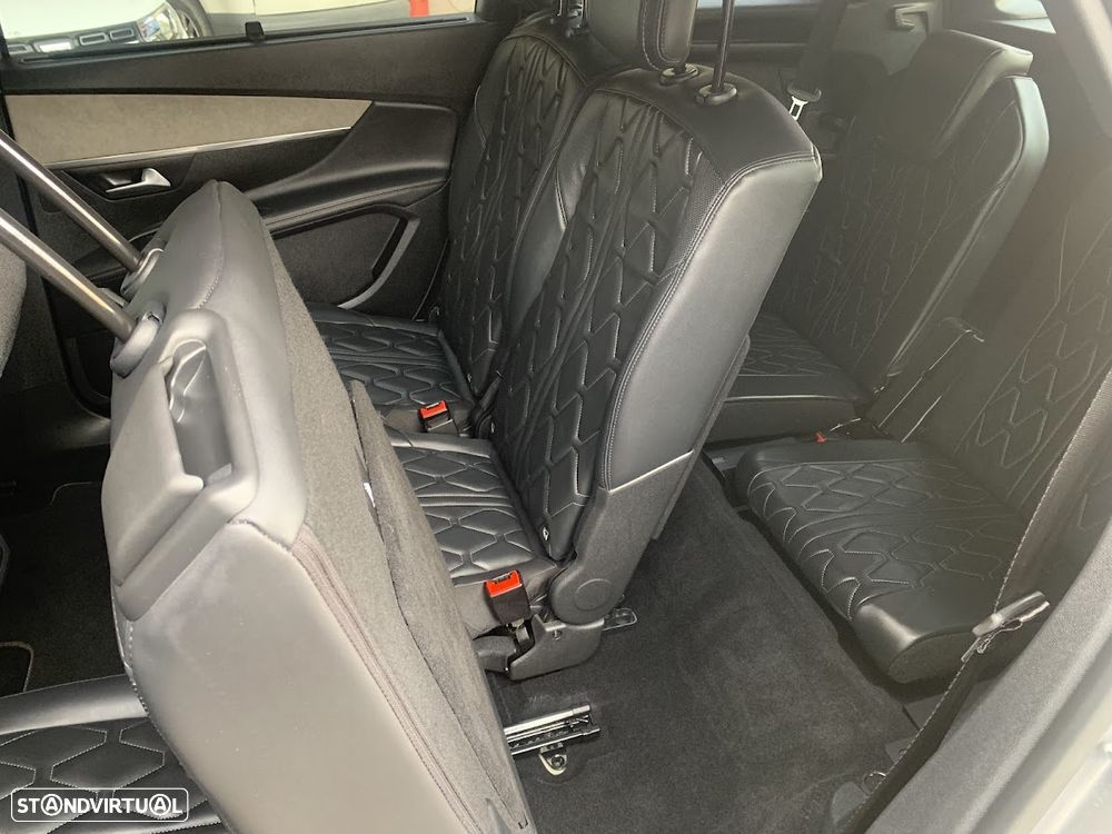 Peugeot 5008 1.5 BlueHDi GT Line J19 EAT8 - 10