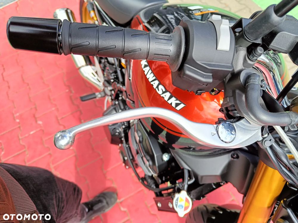 Kawasaki Z 900 RS - 14