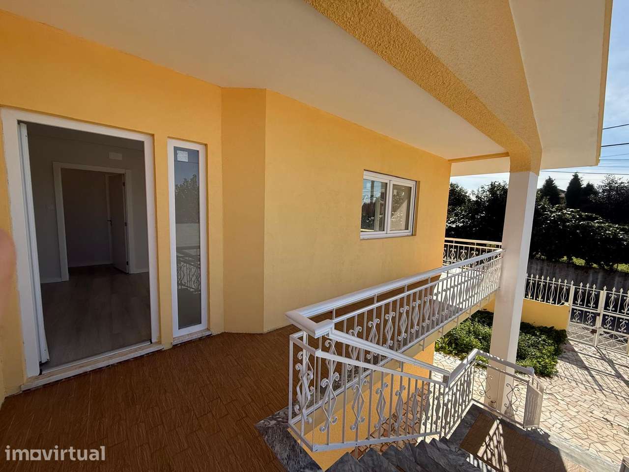 JD - Moradia T4, renovada, 2860m² terreno, 2 cozinhas, Sta Maria Lamas - Grande imagem: 4/29