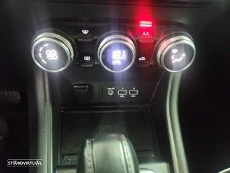 Renault Captur TCe 140 EDC GPF BUSINESS EDITION - 30