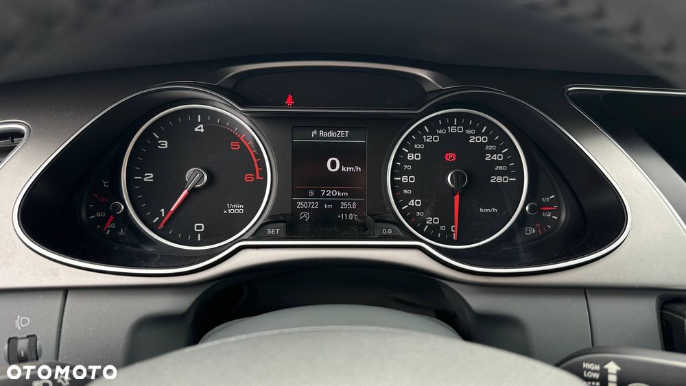 Audi A4 Avant 2.0 TDI DPF clean diesel Attraction - 25