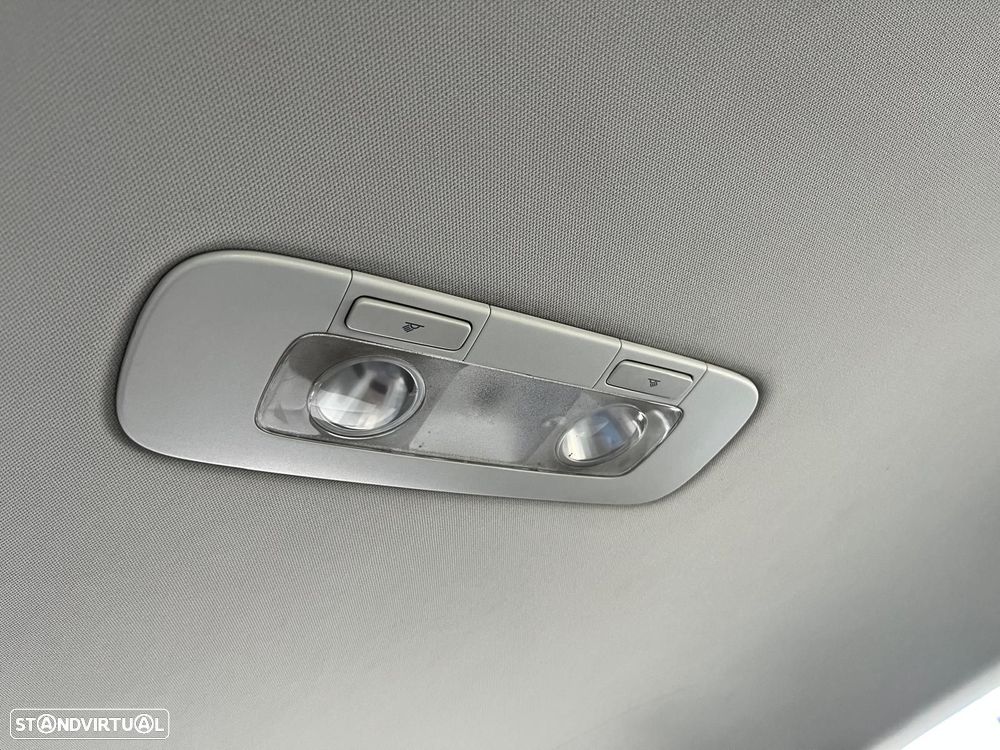 VW Golf 1.6 TDi Confortline - 34