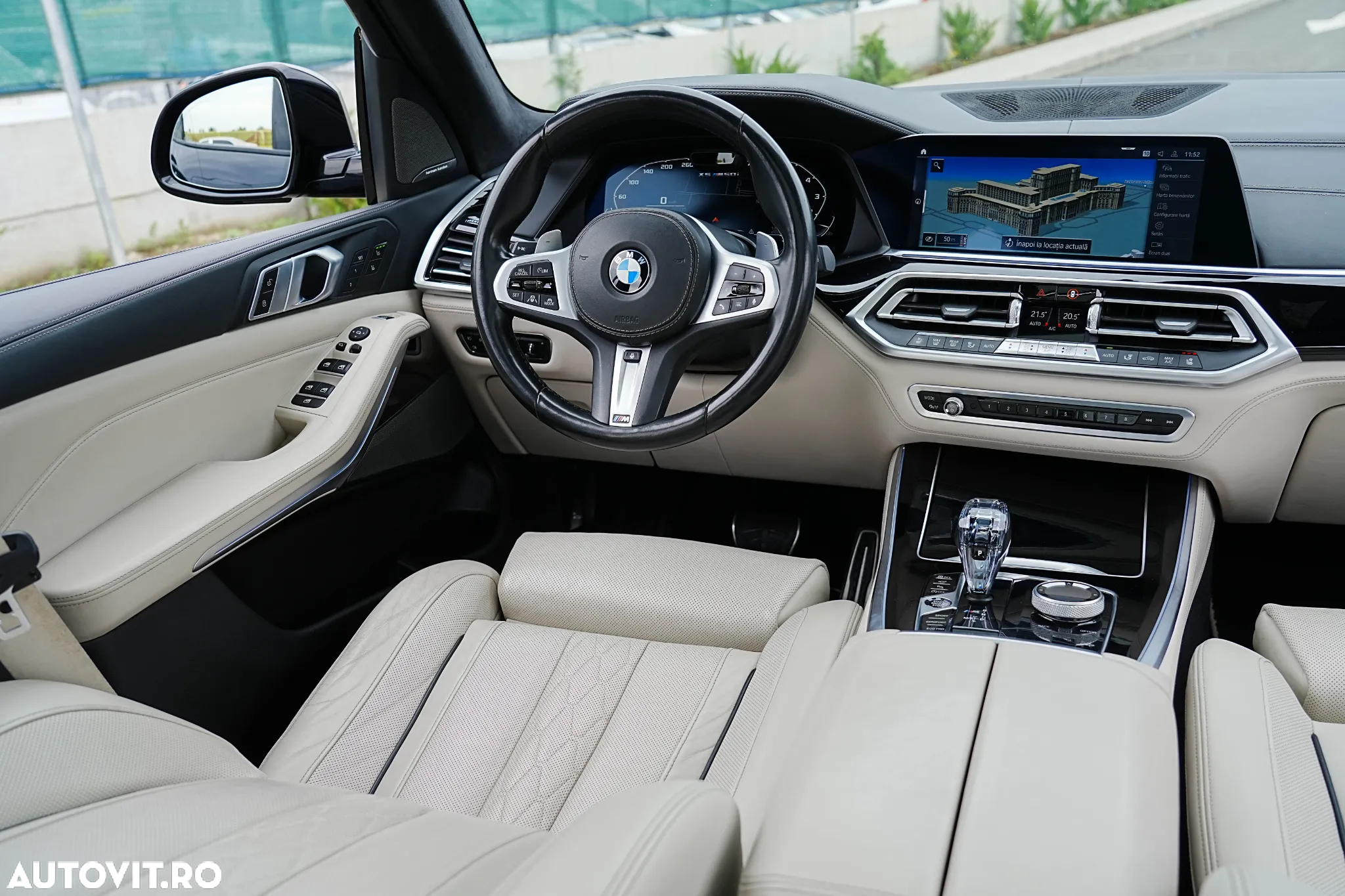 BMW X5 M M50i - 10