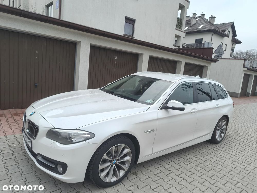 BMW Seria 5 520d xDrive - 9
