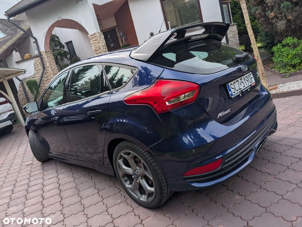 Ford Focus ST - 9