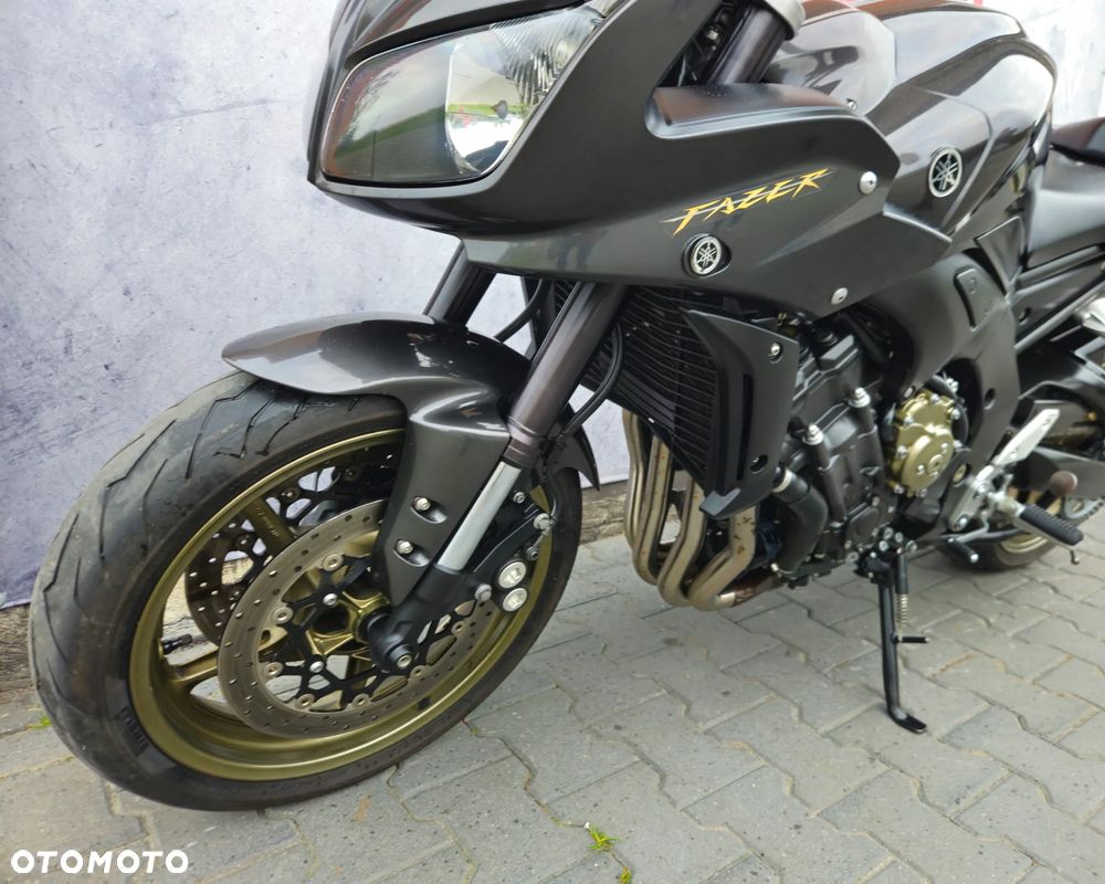 Yamaha FZ - 15