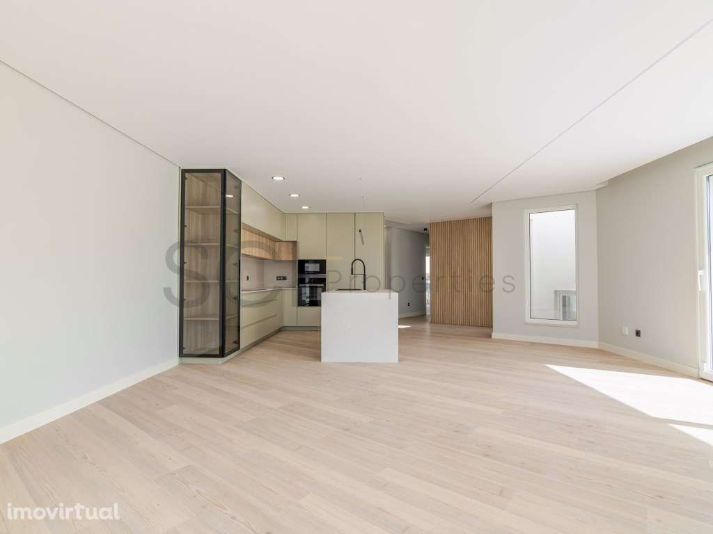 Moradia T4 Independente Azeitão Garagem Piscina e Jardim - Grande imagem: 3/50