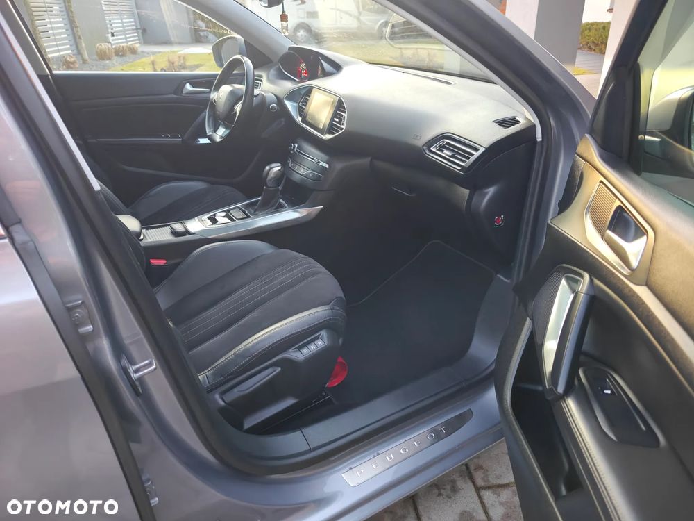 Peugeot 308 e-HDi FAP 115 Stop&Start EGS6 Business Line Niveau 1 - 12