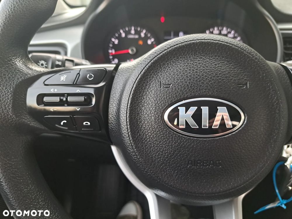 Kia Rio 1.2 M - 22