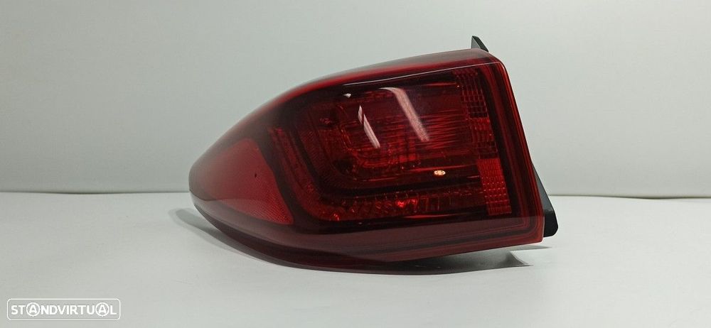 FAROLIM TRASEIRO ESQUERDO HYUNDAI KONA ESSENCE 2WD - 1