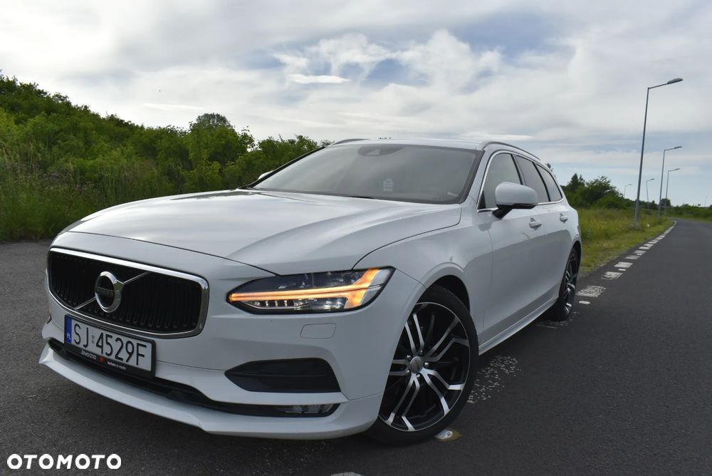 Volvo V90 D4 Momentum Pro - 3