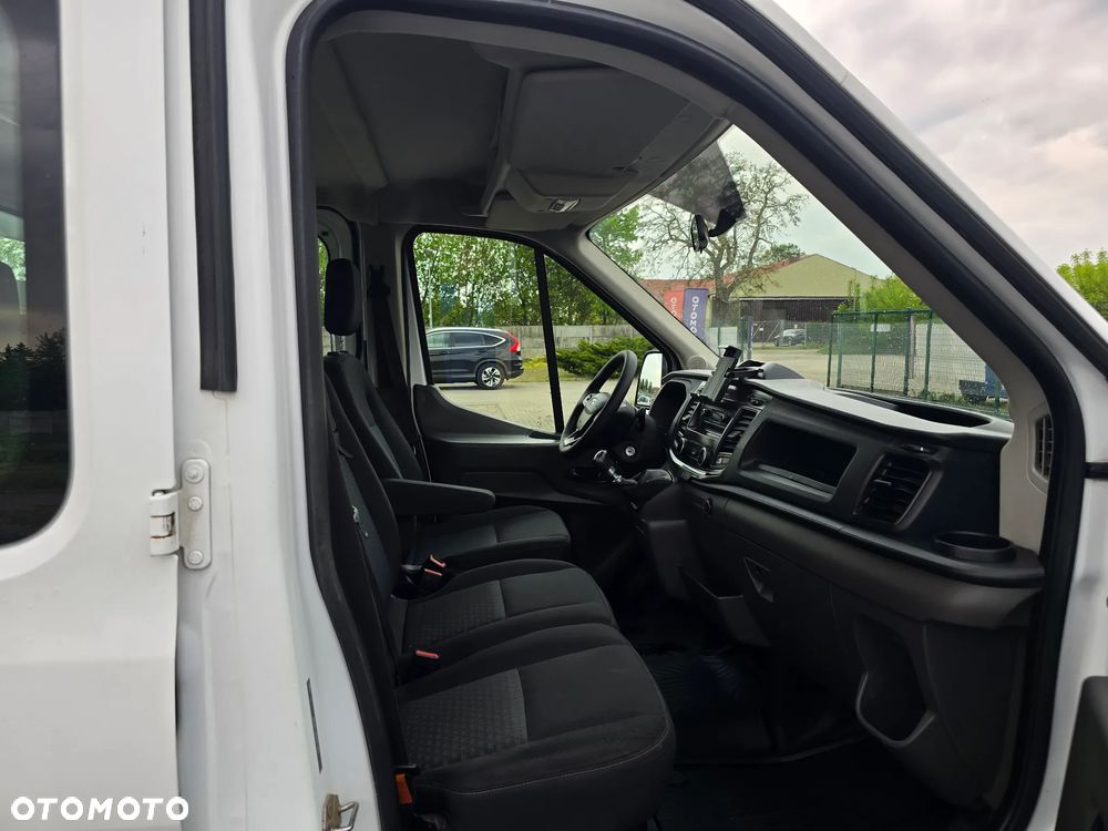 Ford Transit - 12