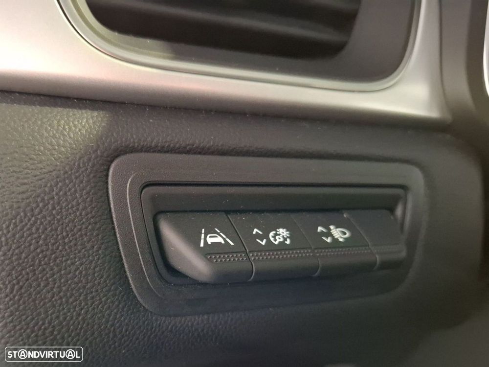 Renault Captur 1.0 TCe Techno Bi-Fuel - 19