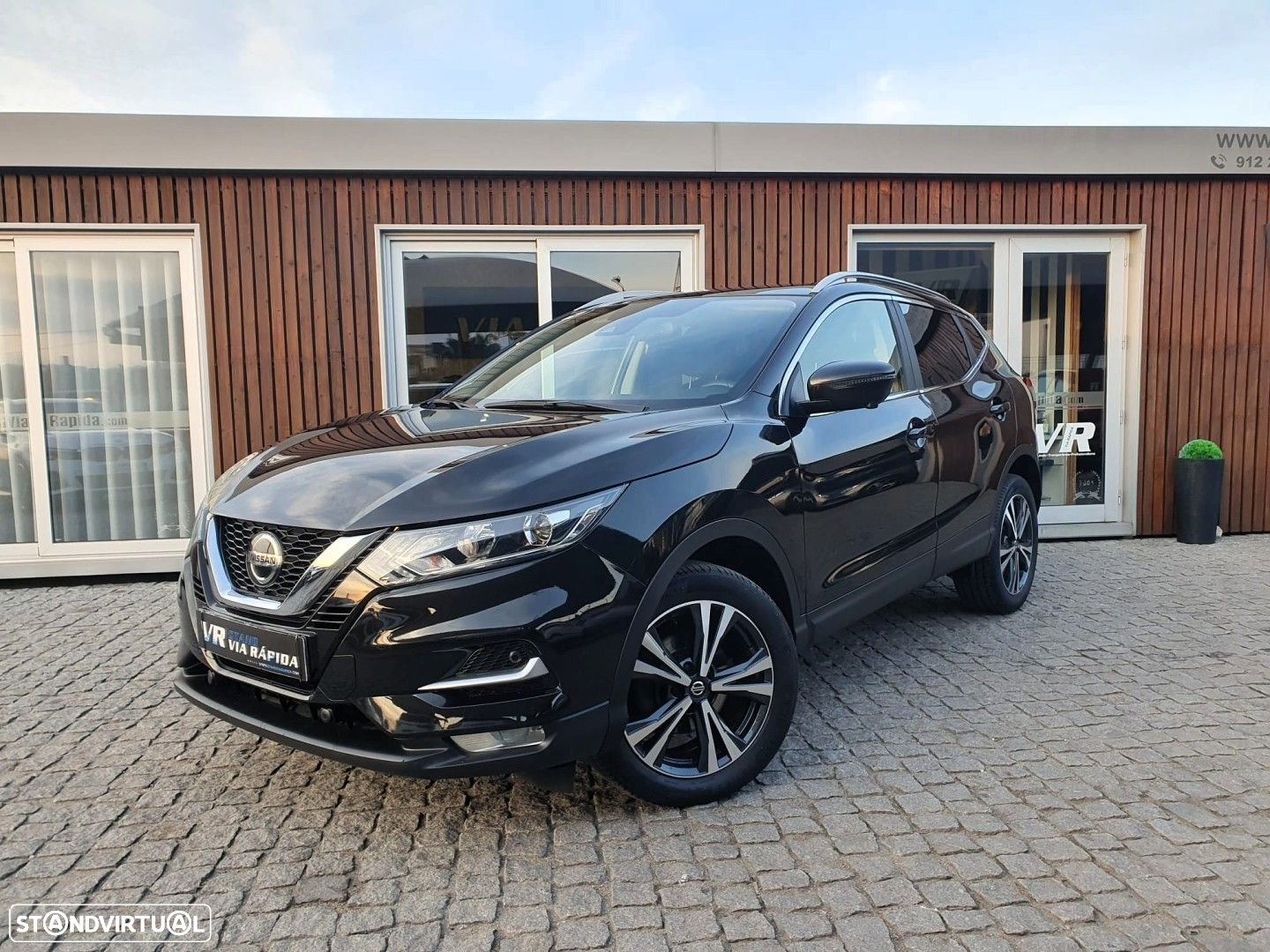 Nissan Qashqai 1.3 DIG-T N-Connecta J18 - 21