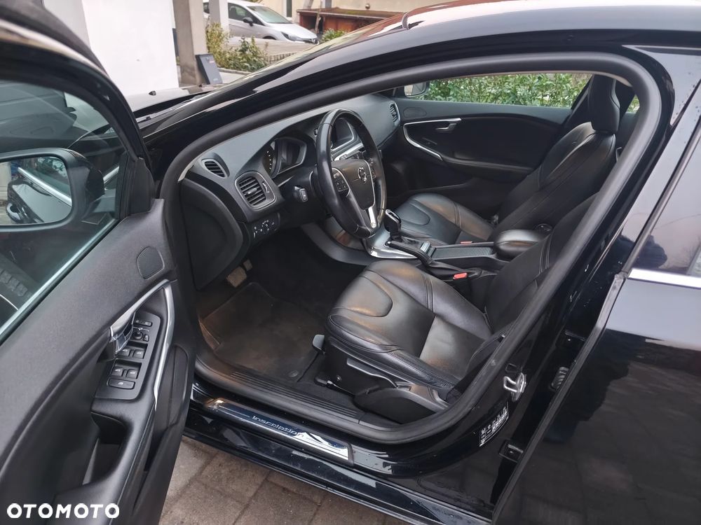 Volvo V40 T3 Geartronic Summum - 6