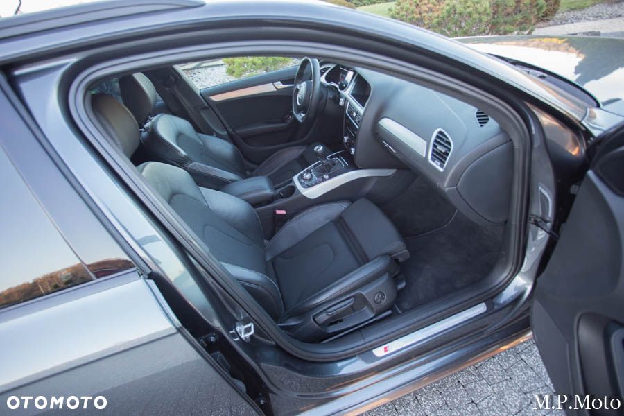 Audi A4 Avant 2.0 TDI DPF S line Sportpaket - 30