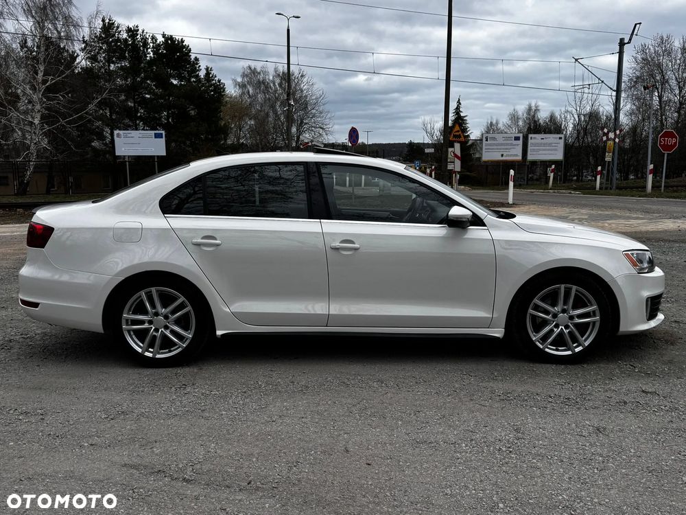 Volkswagen Jetta 2.0 TSI Sportline - 4