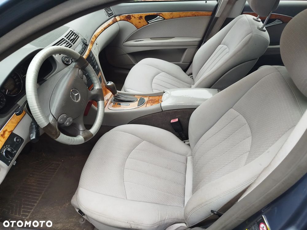 Mercedes-Benz Klasa E 220 T CDI Automatik Classic - 13