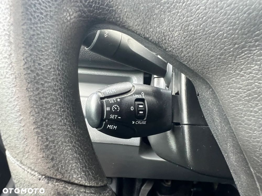 Peugeot Expert L2H1 2,0 Hdi 122 KM klima tempomat GPS - 26