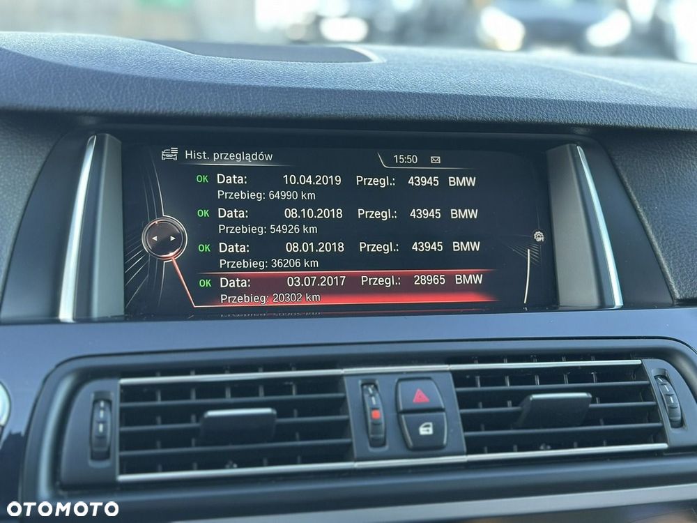 BMW Seria 5 528i xDrive - 25