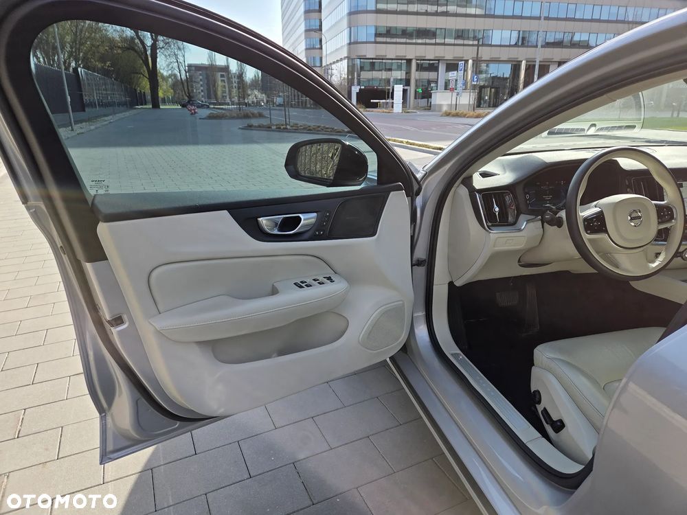 Volvo S60 B5 B Ultimate Bright - 10