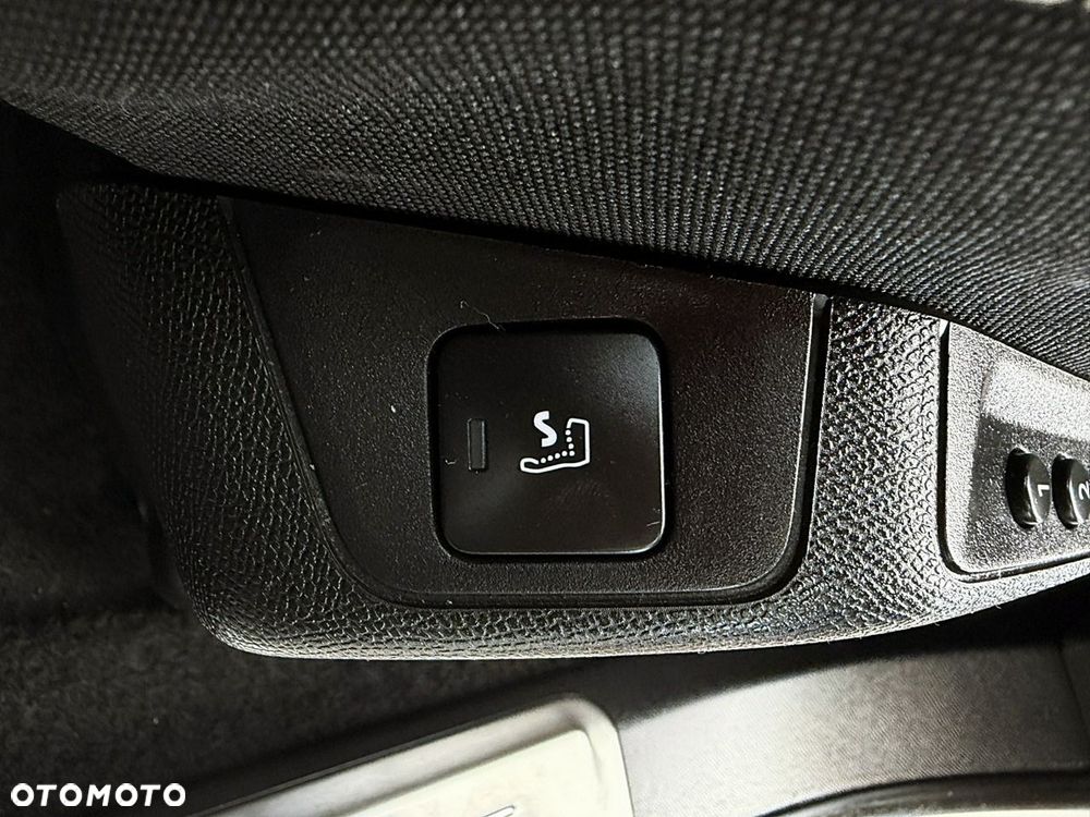 Peugeot 5008 - 19