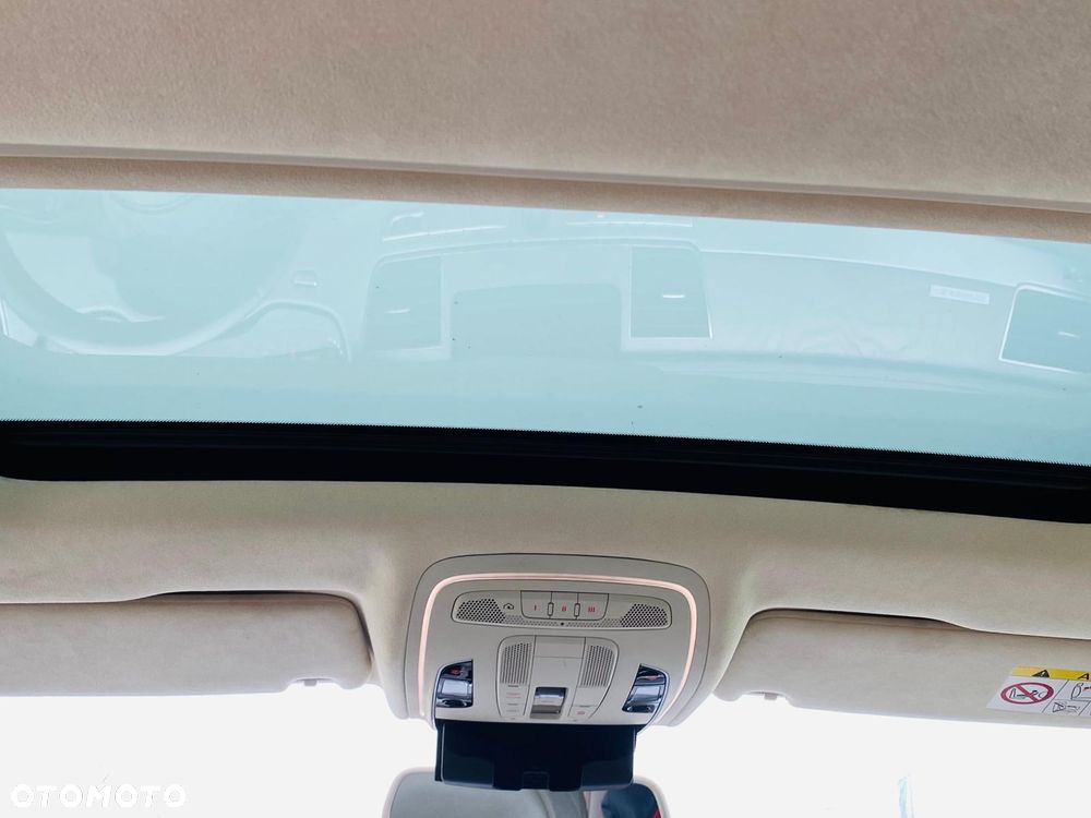 Audi A8 4.2 TDI DPF (clean diesel) quattro tiptronic - 12