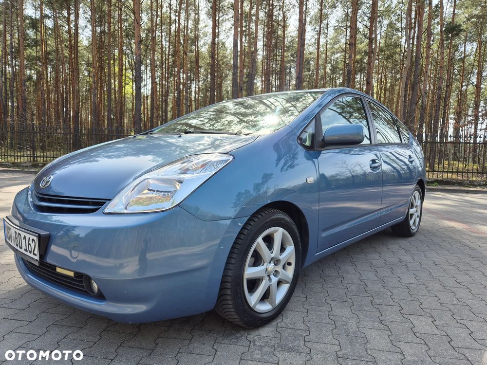Toyota Prius 1.5 VVT-i Sol - 2