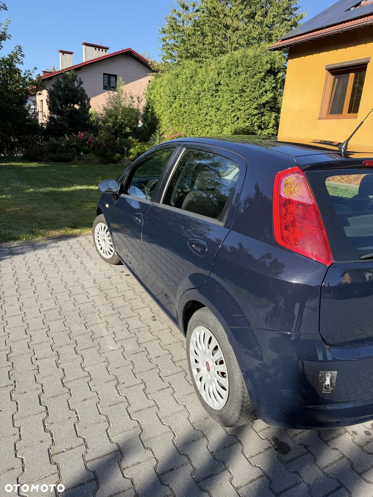 Fiat Grande Punto - 4