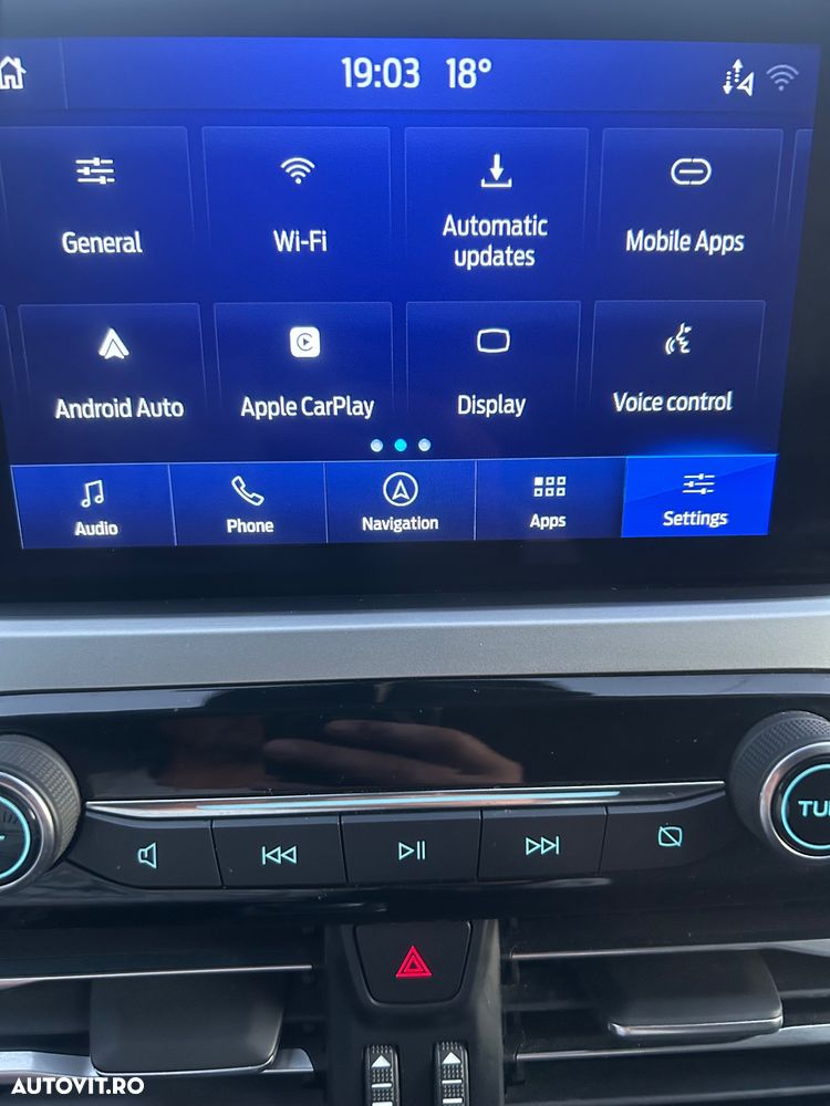 Ford Kuga - 10