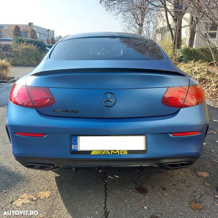 Mercedes-Benz C 200 Coupe 4Matic 9G-TRONIC AMG Line - 2