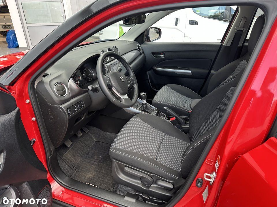 Suzuki Vitara - 11